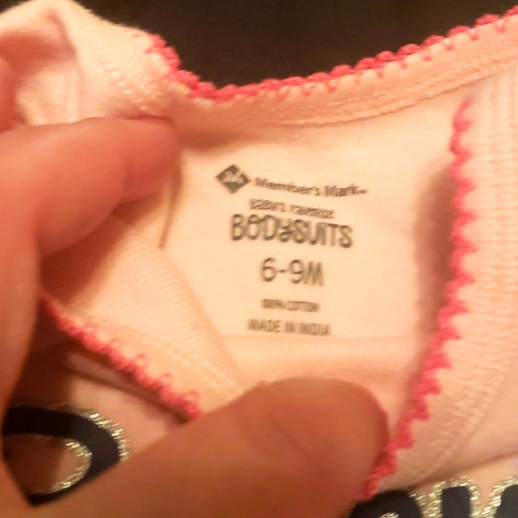 Lot of Unicorn 🦄 Onesies - Picture 3 of 7